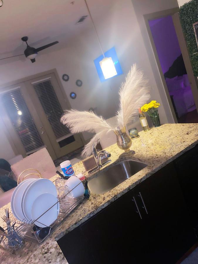 Apartament 1Bd Gorgeous Loft In Buckhead Free Wi-Fi, Parking Atlanta Zewnętrze zdjęcie